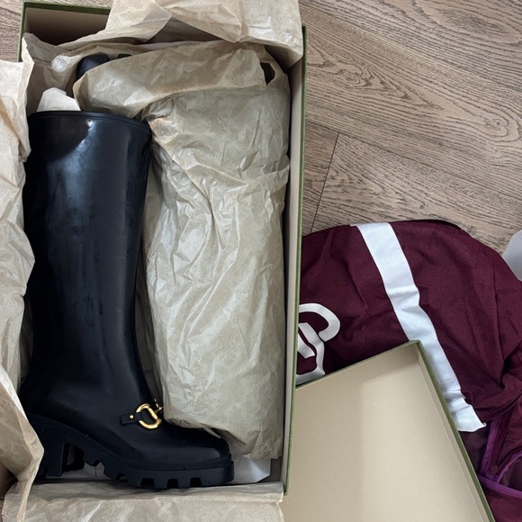Gucci Horsebit Elegant Black Rain Boots - Picture 10 of 12